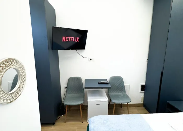 Marina Private Bed & Breakfast 3*