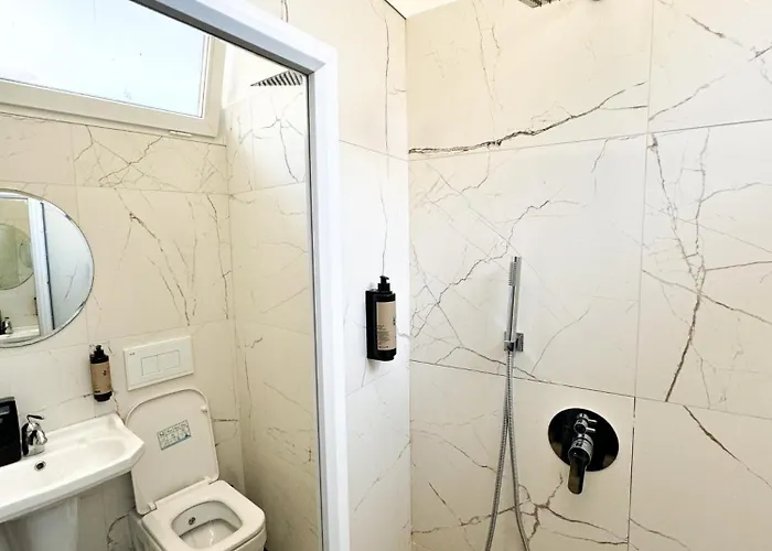 Marina Private Bed & Breakfast